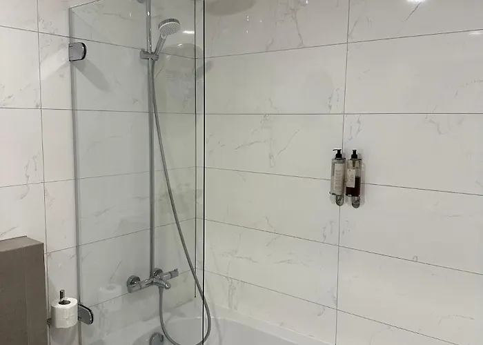 Bright With Castle View Appartement Kaunas